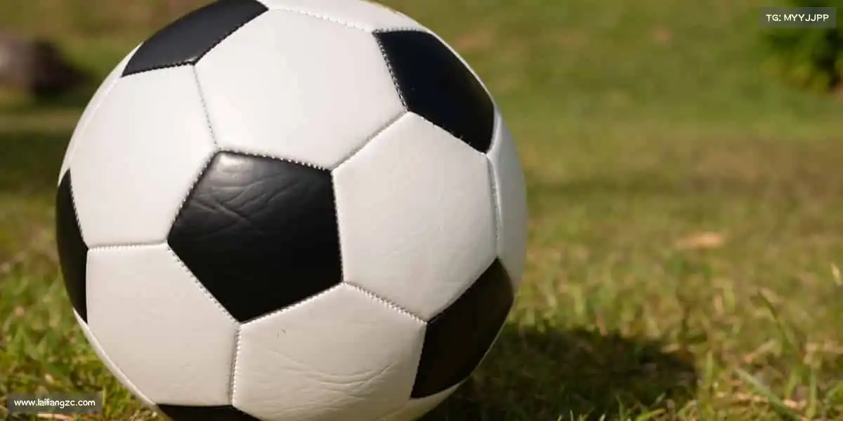 milan米兰🏀用热血点燃赛场，用拼搏定义青春！